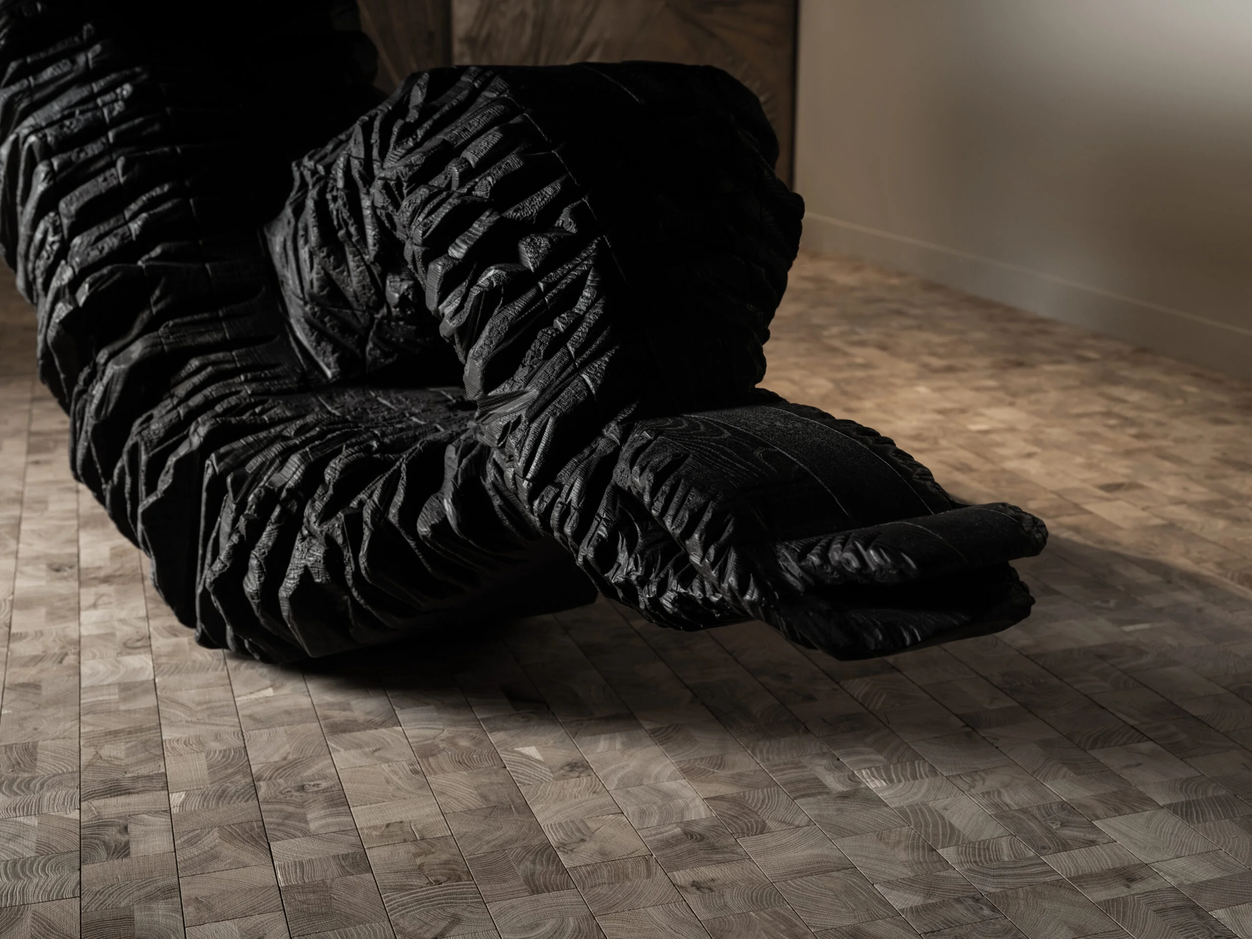 How Flooring Acoustics Shape the Quiet Luxury of Modern Rooms