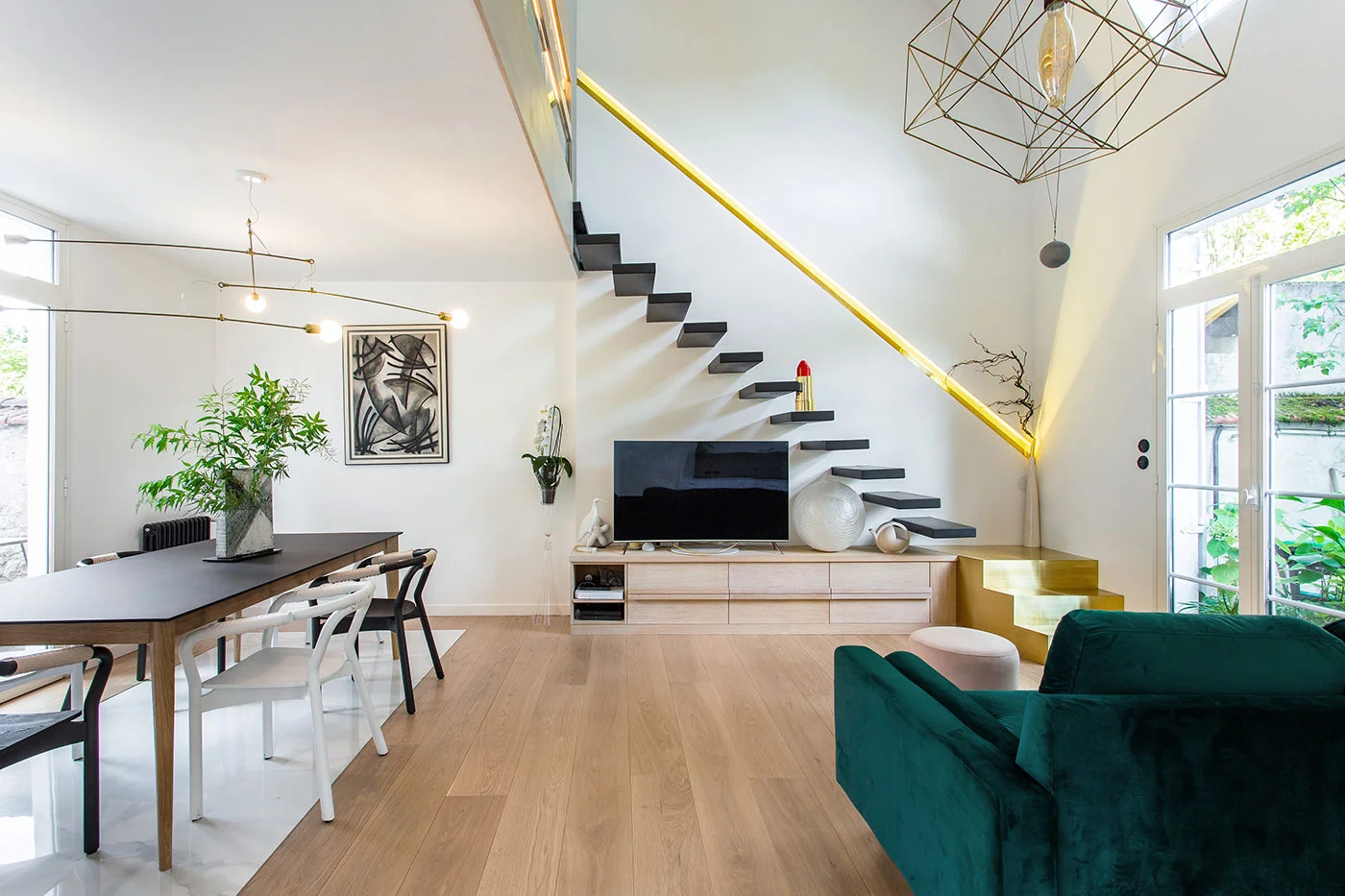Seasons of Wood: How Autumn Inspires Interior Palettes