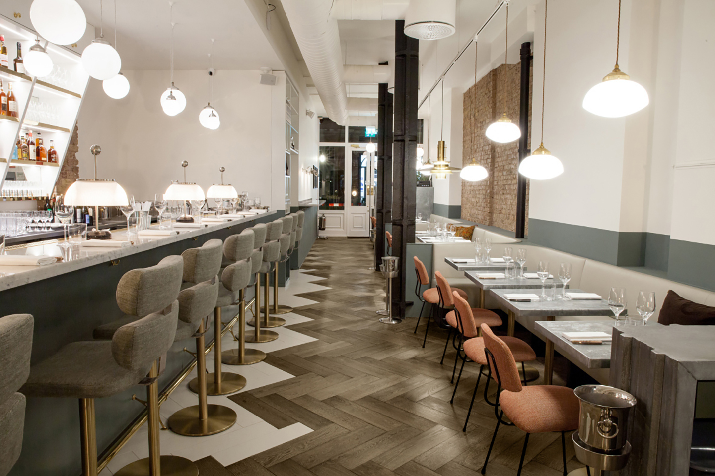 Oscarono Restaurant - Collection Classics - Finish Rocher Brun - Project Frenchie - London